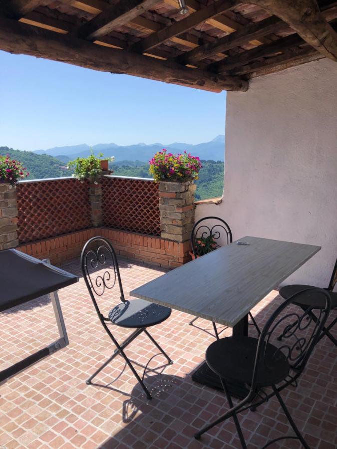 Home Holidays Crasciana, Con Terrazza Vista Sulle Alpi Apuane. Exterior photo