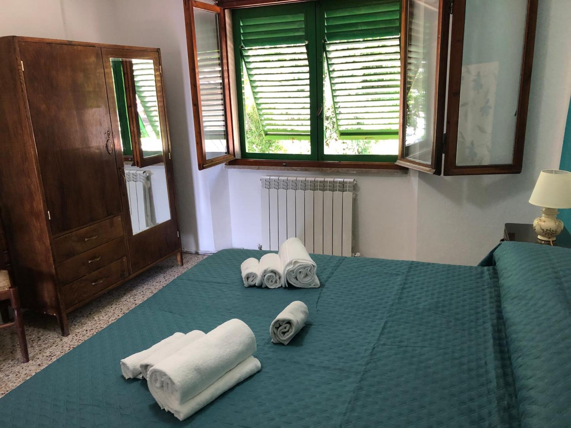 Home Holidays Crasciana, Con Terrazza Vista Sulle Alpi Apuane. Exterior photo